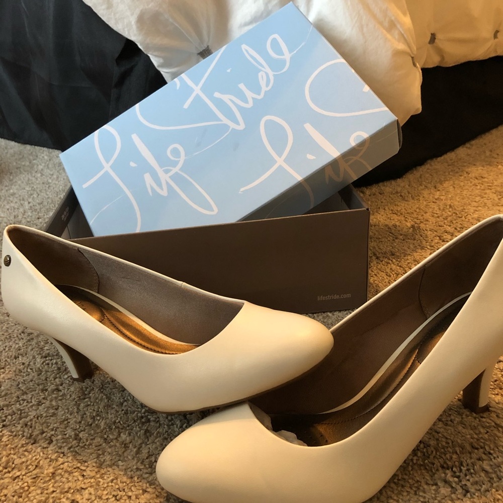 Life Stride White Heels